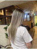 バレイヤージュ、ハイライト、レイヤーロング、グレーベージュ