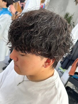 フゥ 宇都宮(FeU) 栃木メンズ波巻きスパイラルパーマシャドウパーマツイストパーマ