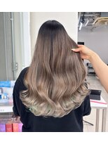 アライブ ハラジュク(ALIVE harajuku)&nbsp;【ALIVE yu-ki 人気ホワイトベージュのバレイヤージュ】