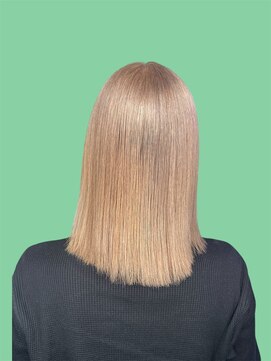 ドール(Doll) Whitebeige