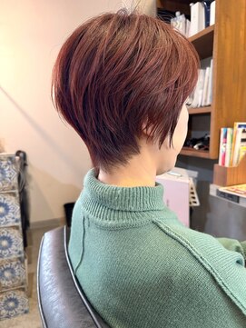 プリームヘアーホワイト(Pleame hair WHITE) 暖色カラー大人ショート