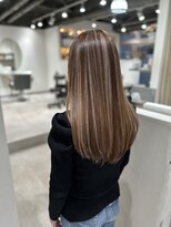 エルピス 大和店(elpis)&nbsp;白髪を活かした白髪ぼかしハイライト