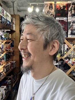 スカイニュータイプショップ(SKY newtype shop)の写真/『徹底的に相談に乗ります!!』美容師歴26年スタイリスト「GAMI」の引き出しの多さが最大の魅力◎