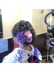 ざっくり編み込みが可愛いヘアアレンジ