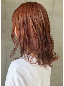 セル(CELL) アプリコットオレンジ 似合わせカット ウェーブヘア