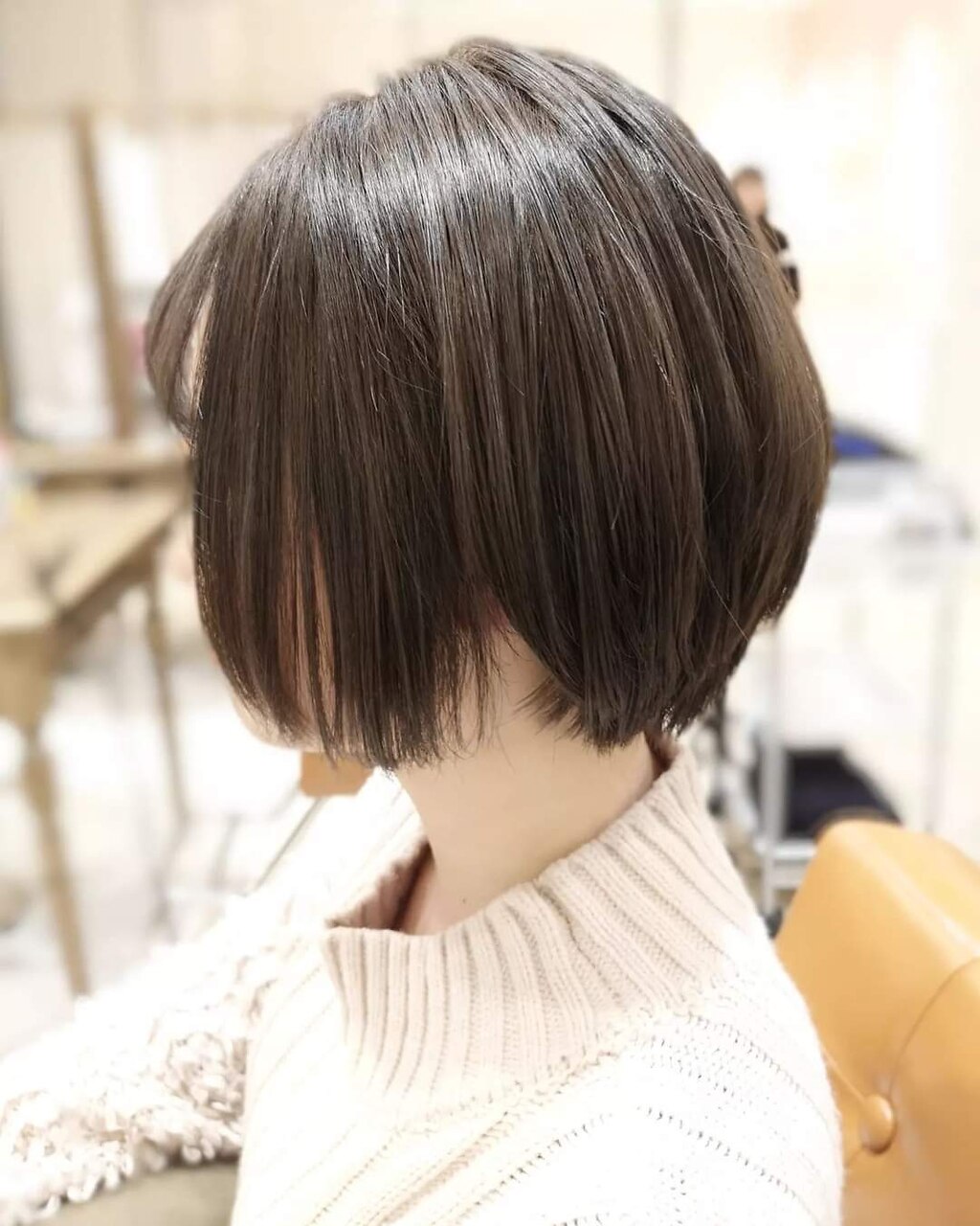 ショートボブ☆ 小顔に見えるショートボブ：L158050264｜カリン 町田店
