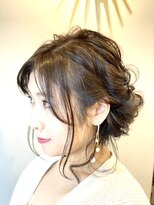 ヘアースタジオエフ&nbsp;ゆるふわパーティーアップスタイル