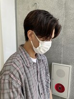 ネオリーブ クーロ(Neolive curro)&nbsp;センターパート毛流れショート◎コンマヘア