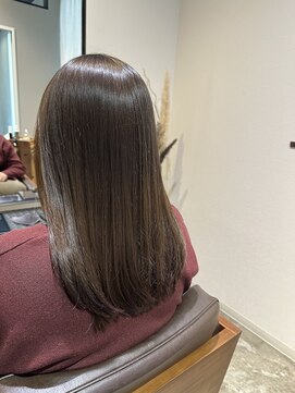 ワ ヘアー(wa-hair) うるツヤ小顔補正立体カット×ミルクチョコレートダークアッシュ