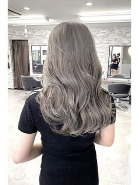 リア 大阪梅田(Ria) ～グレーアッシュ～【Ria 大阪 梅田】