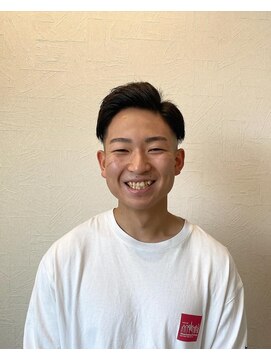 小谷理髪店 ソル(SOL) ２ブロック７：３フェードスタイル