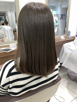 アッシュ 下北沢店(Ash) くすみオリーブカラー