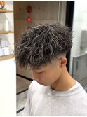 ホワイトメッシュ縦落ちツイストスパイラルパーマ