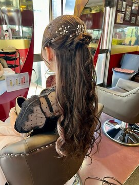 グリッツ (GLITZ) ハーフアップ