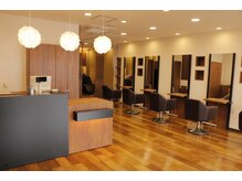 美容室ヒラトヤ 仙北店の雰囲気（小型サロンで入りやすい雰囲気と余裕のある空間です。）