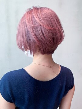 シオン(shion) ボブショートブリーチダブルカラーくびれヘア_ba342591