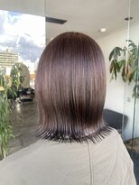 エミタス 柳通り(Emitas.)&nbsp;ラベンダーアッシュブラウン×ストレートミディ
