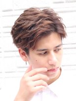 テン 心斎橋(tenn.)&nbsp;アクティブショートフェザーパーマルーズショートセンターパート