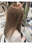 オリーブベージュ