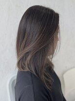ザヘアメイクシェア(THE -HAIR MAKE SHARE-) ナチュラルに魅了する。透け感大人レイヤー