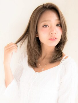 リリアン 表参道(relian) ゆるふわレイヤーミディアム♪