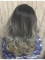 ガナンシア 横浜本店(ganancia)&nbsp;ホワイトアッシュバレイヤージュ！グラデーションカラー♪