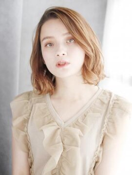ヘアメイク ナル(hair make nalu) かきあげバングのゆるカールボブ
