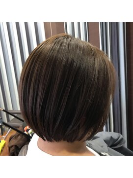 ベイ サロン タカミ(BAY SALON TAKAMI) コンパクトボブ