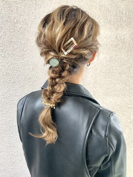 フォーク FOLK 【FOLK】波巻きしてから編み下ろしするとカジュアルで華やかに♪