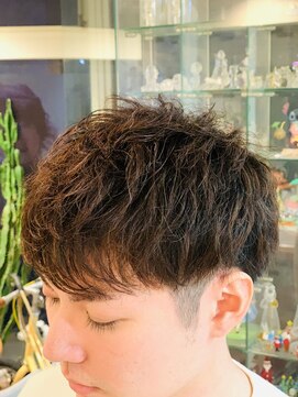 シン(SHIN) ツーブロショート