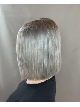 シンカ 六本木(SHINKA) シルバーブロンド