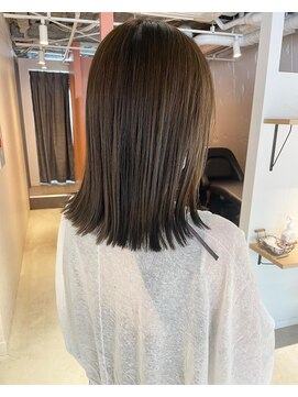 コフィー バイ メルト 吉祥寺(cofy by melt) 【松本咲花】切りっぱなしボブ　ブリーチなしオリーブグレージュ