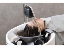 頭浸浴で髪質改善、極上の癒しを体験してみてください。
