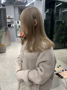 ペレ 梅田(PELE) 黒髪/ボブルフ/ネビージュ/小顔/ワンレン/梅田/髪質改善/前髪