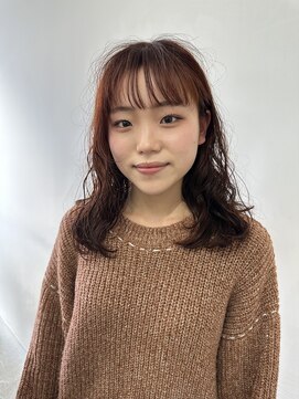 フィル(fil) ミディアムパーマ／オレンジベージュ