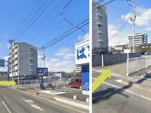 【駐車場のご案内】店舗から徒歩1分、はま寿司さん駐車場隣の砂利道を奥に進んでください