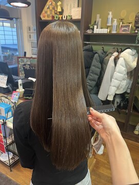 ロータスヘアーデザイン(Lotus Hair Design) 【lotus下枝】透明感オリーブグレージュ/ブリーチなし/10トーン