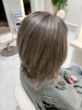 ルシエバイファブリック(Lucie by fabrique) ハイトーンカラー/ブリーチオンカラー