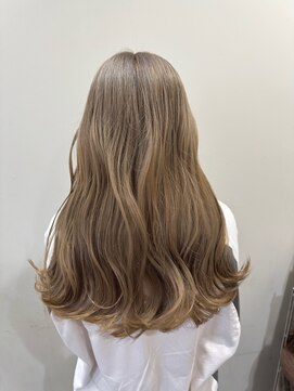 アン(Hair make un) ヘーゼルナッツ/ヘーゼル/ベージュ