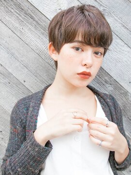 ルティア(Lutia) 簡単スタイリング クラシカル シアーベージュ