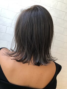 メリー(merry craftsman's factory) 外ハネ透け感グレージュka