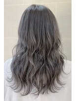 ユーフォリア 新宿通り(Euphoria)&nbsp;外国人風グレーアッシュ＊ロングミディ