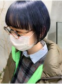 ワイドバング、刈り上げ女子、ネイビーカラー、スリークボブ