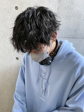 ネオリーブ クーロ(Neolive curro) 直毛さんも無造作に動くツイストスパイラル◎