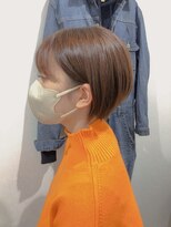 マグヘアー(Mg hair) 襟詰ショートボブ
