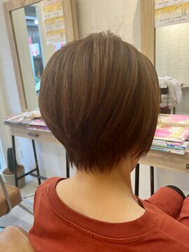 モアヘアーセカンド(MORE-HAIR Second) ミセスショート
