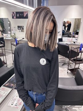 キング 枚方店(K!ng) 【枚方、高槻、梅田】ホワイトハイライト