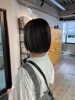 コワファーストナガサキシャンプーボーイ(COIFF1RST NAGASAKI SHAMPOO BOY)&nbsp;大人ショートボブ丸みショートカットマッシュショート前髪あり