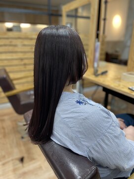 クーシ(kuusi) ストレート/バーガンディ/姫カット【高円寺/東高円寺/新高円寺】