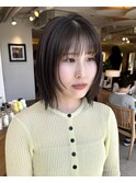 ぷつっとボブ顔まわりレイヤーアッシュベージュ